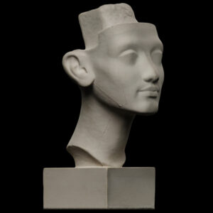 A Young Queen, Nefertiti