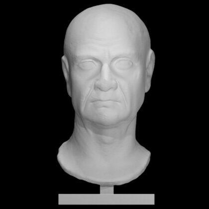 Portrait of an unknown Isiac Priest (?) head